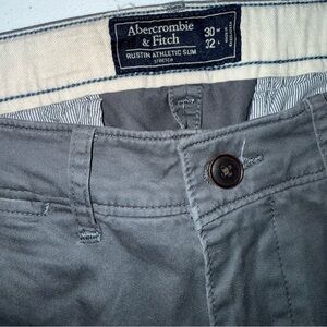 Abercrombie & Fitch Men's Gray Rustin Athletic Slim Chino Pants Size 30 x 32